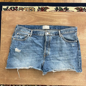 EVERLANE - Relaxed 90s Shorts Denim - Blue - Size 33